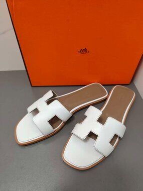 Hermes Women's Authentic Sandals